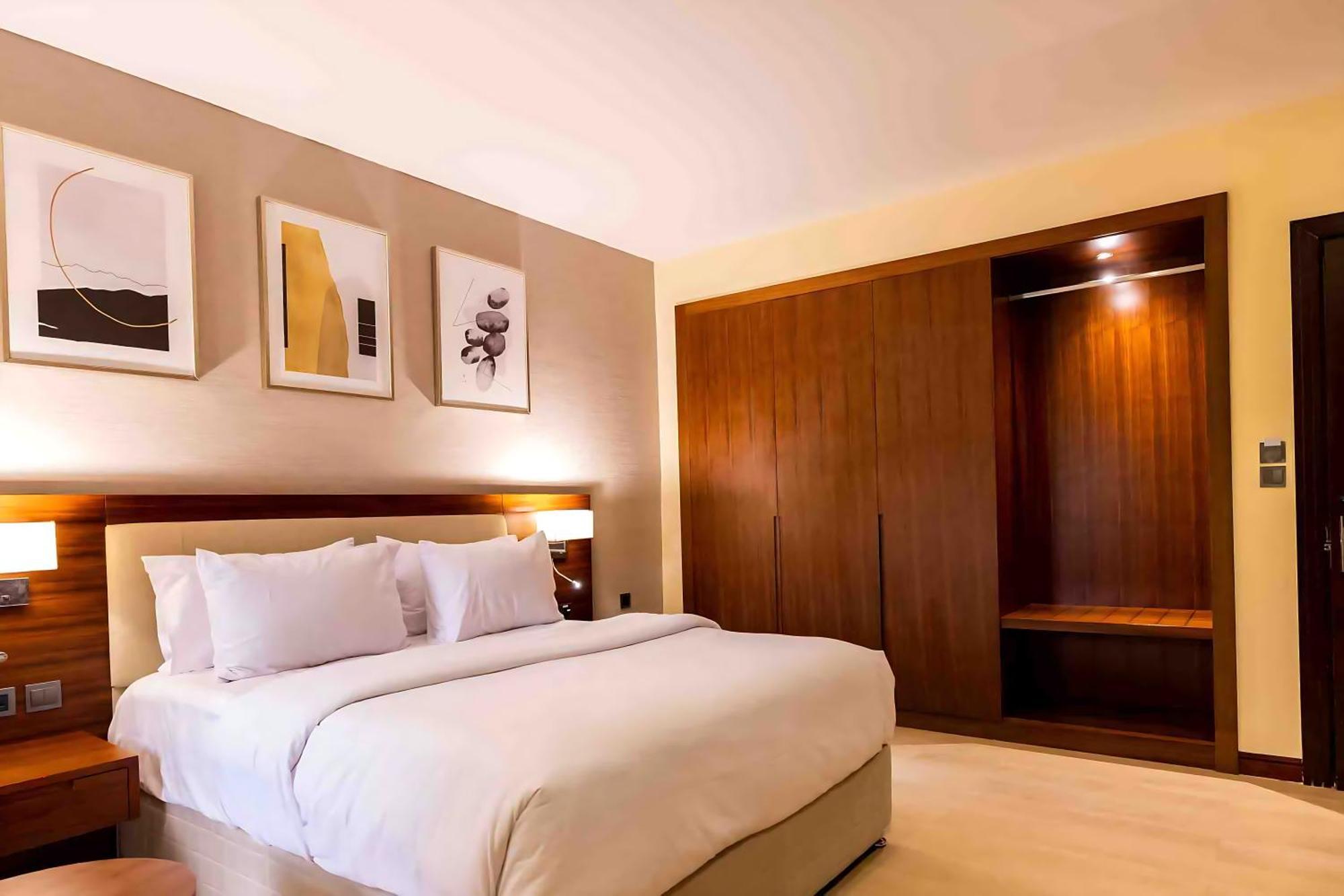 Imperial Plaza Hotel & Resort Giuba Esterno foto