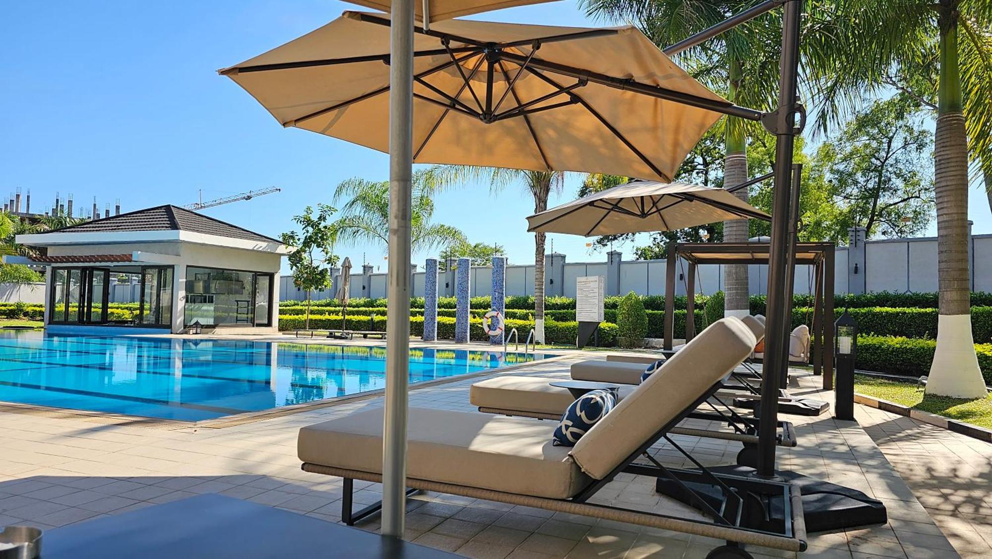 Imperial Plaza Hotel & Resort Giuba Esterno foto